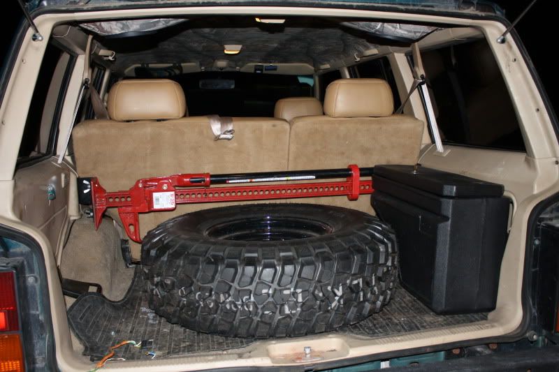 Rear seat with headrest?? Jeep Cherokee Talk